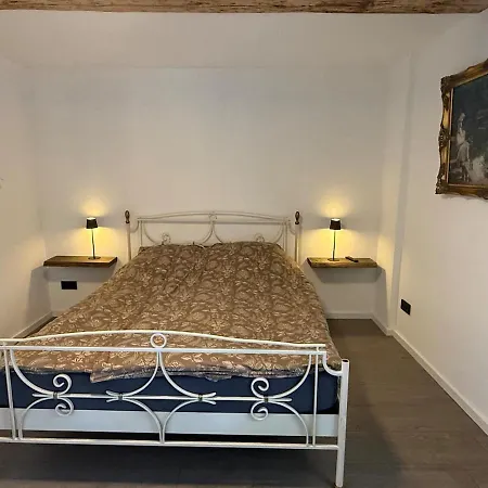 Muellerstube Im Historischen Muellerhaus