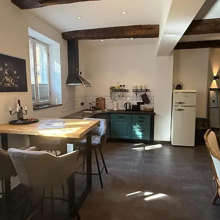 Muellerstube Im Historischen Muellerhaus アパート *